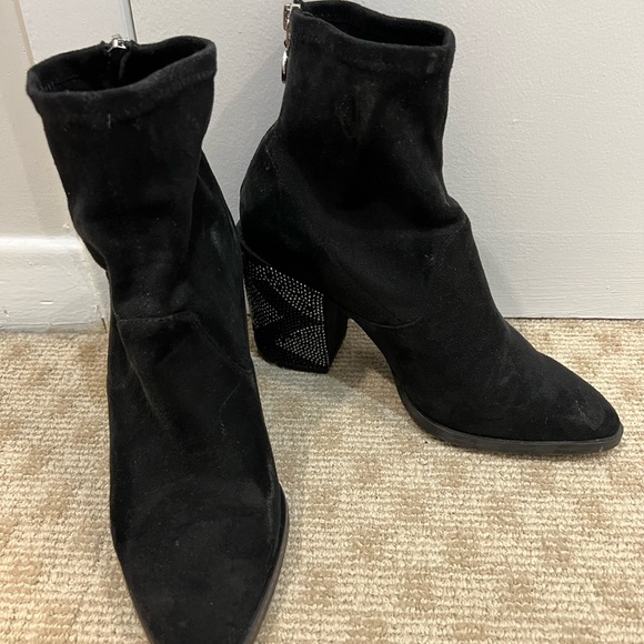 Wishbone heels with crystal design - Picture 3 of 4